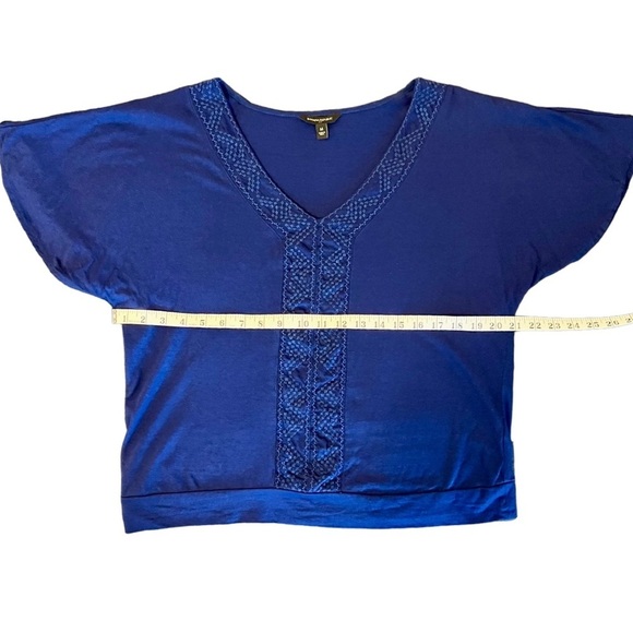 Banana Republic Embroidered Flutter Sleeve V-Neck Blue Top - Picture 5 of 8